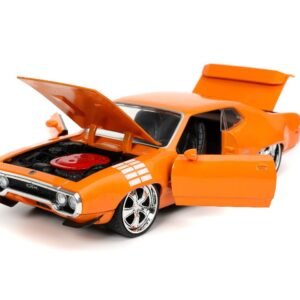 Jada 1/24 "BIGTIME Muscle" 1972 Plymouth GTX - Glossy Orange