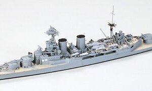 Tamiya 1/700 Hood British Battle Cruiser