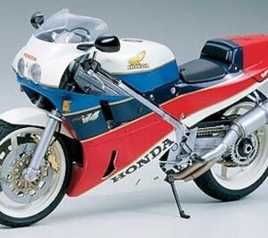 Tamiya 1/12 Honda VFR750R
